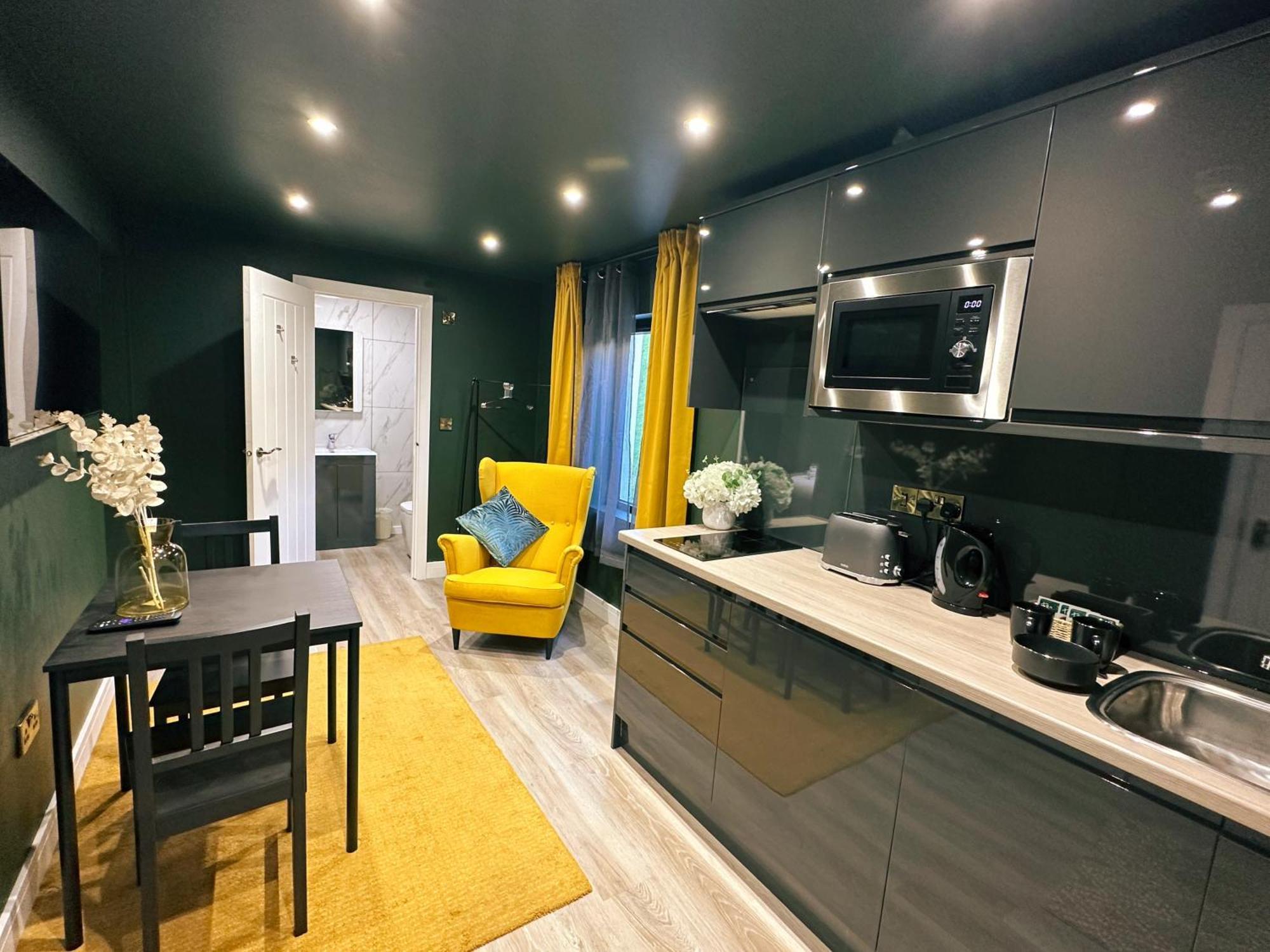 Sky City Apartments Coventry Exterior foto